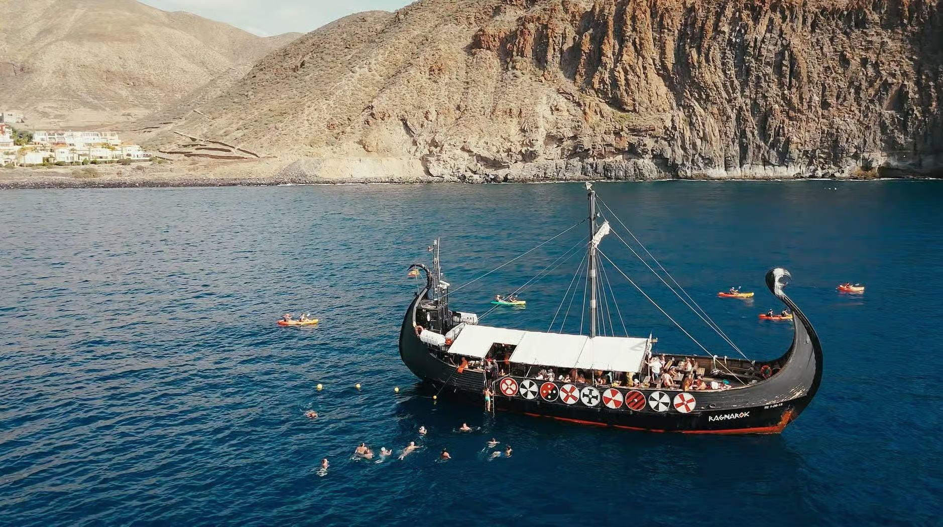 Boat parties from Los Cristianos